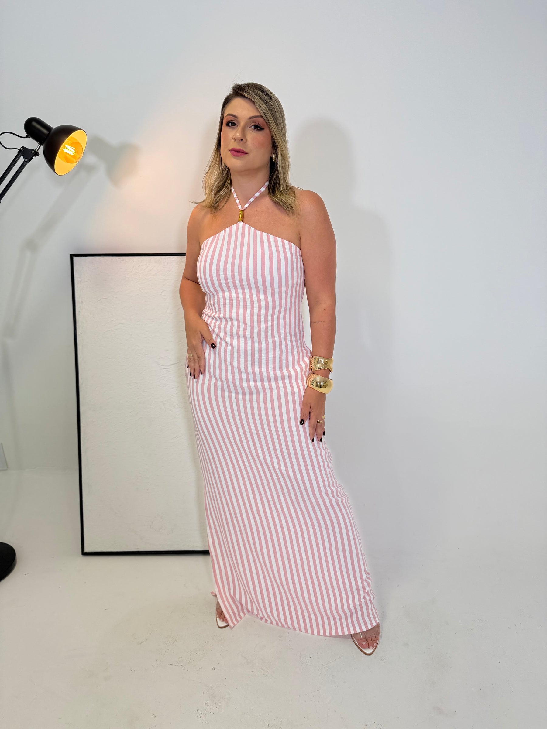 Vestido Marina Listrado – Versatilidade, Frescor e Elegância Casual