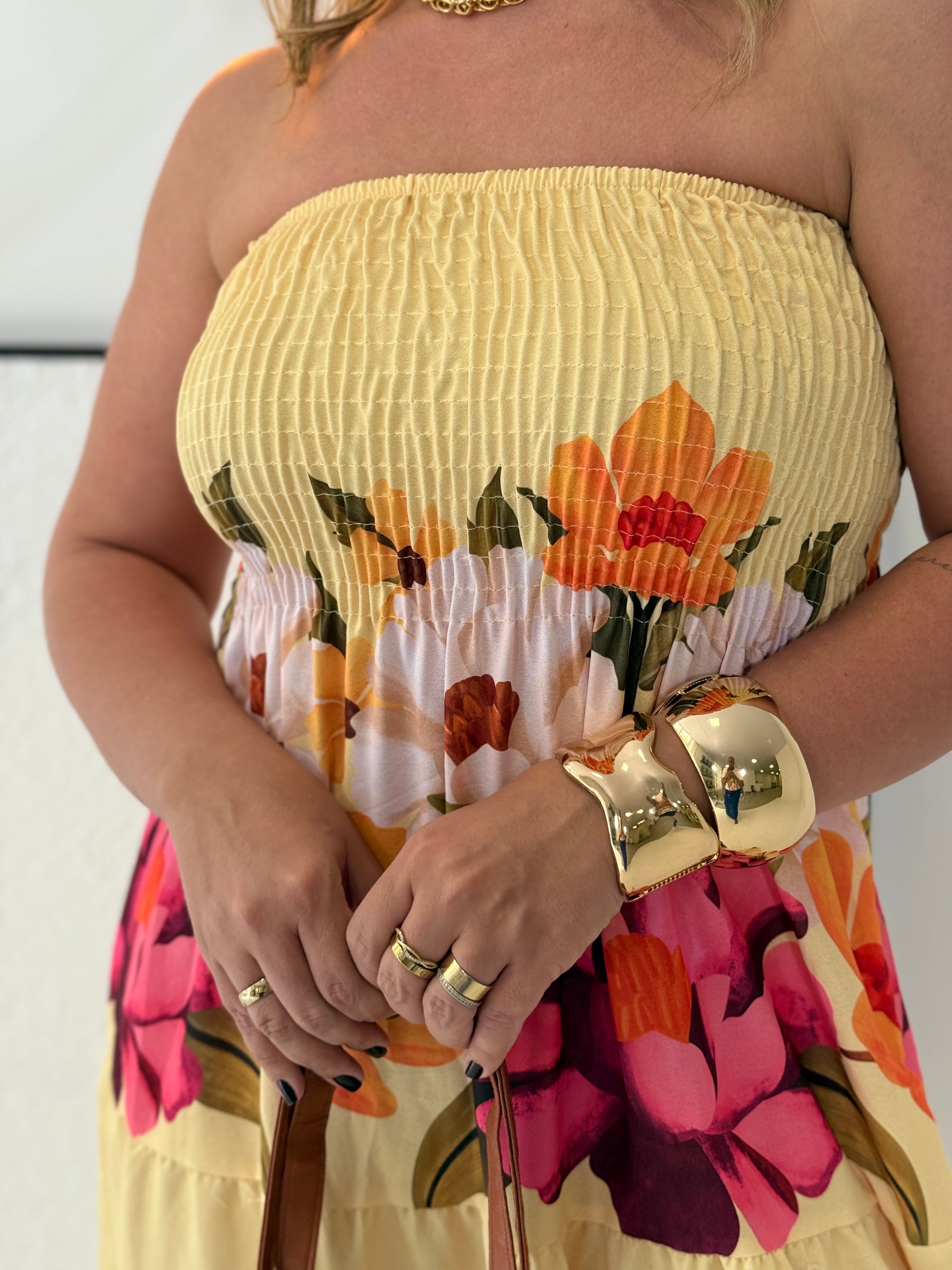 Vestido Longo Flora em Crepe de Seda - O Romance e a Leveza que Você Merece