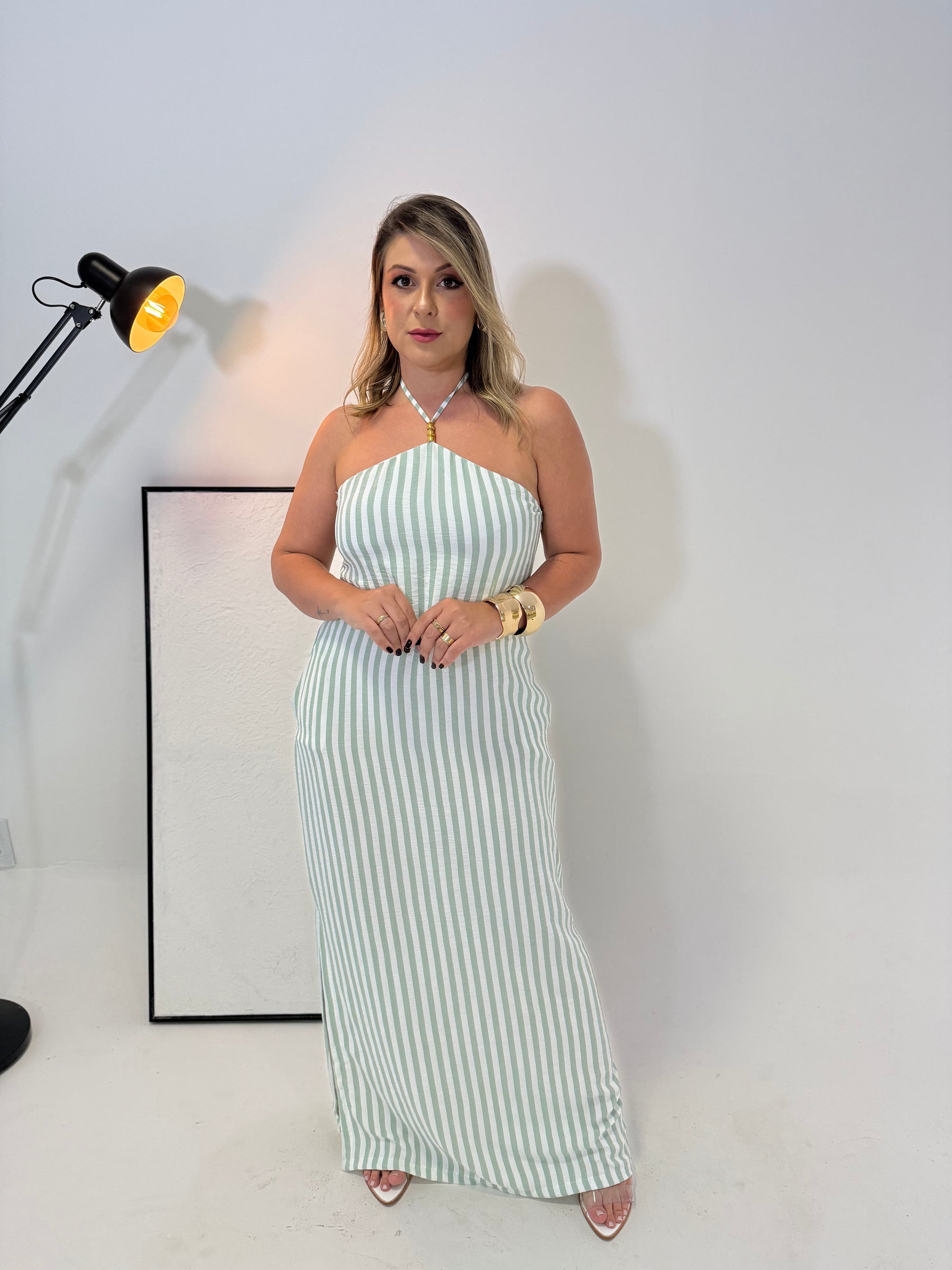 Vestido Marina Listrado – Versatilidade, Frescor e Elegância Casual