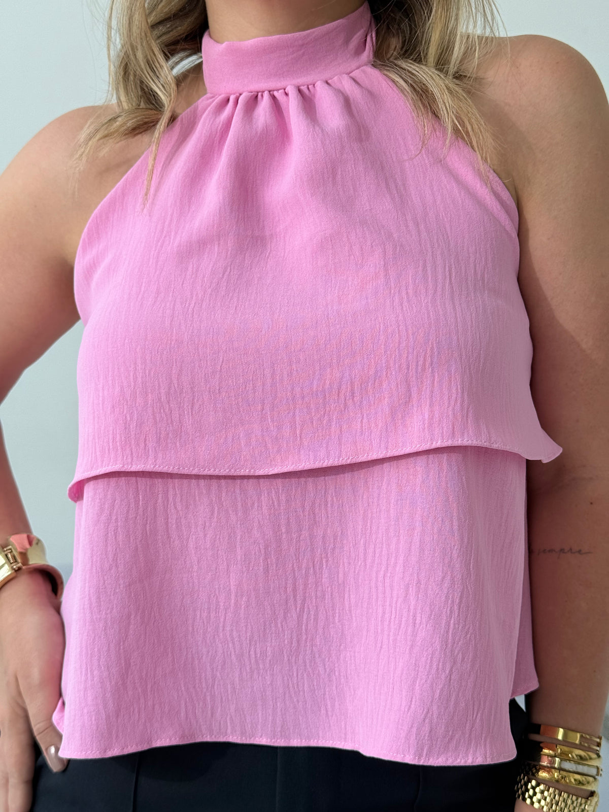 Blusa Lila Rosa – Sofisticação e Leveza com Toque Feminino