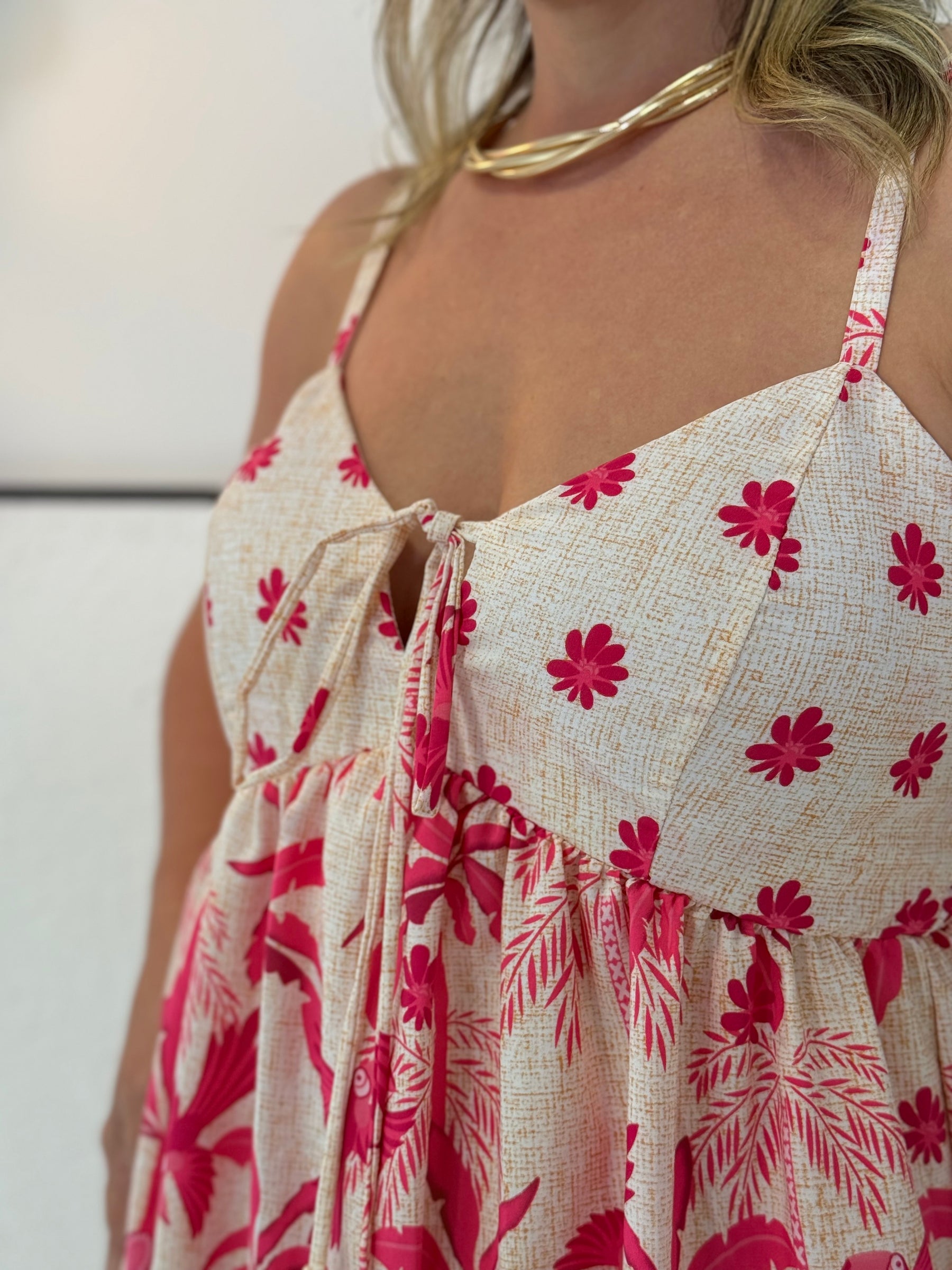 Vestido Longo Vanessa - A Elegância Atemporal do Crepe