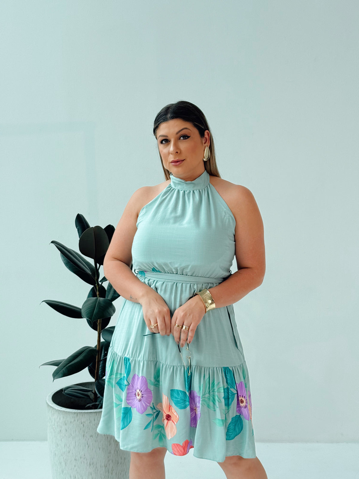 Vestido MIDI Laís Verde Água – Delicadeza e Frescor em um Só Look