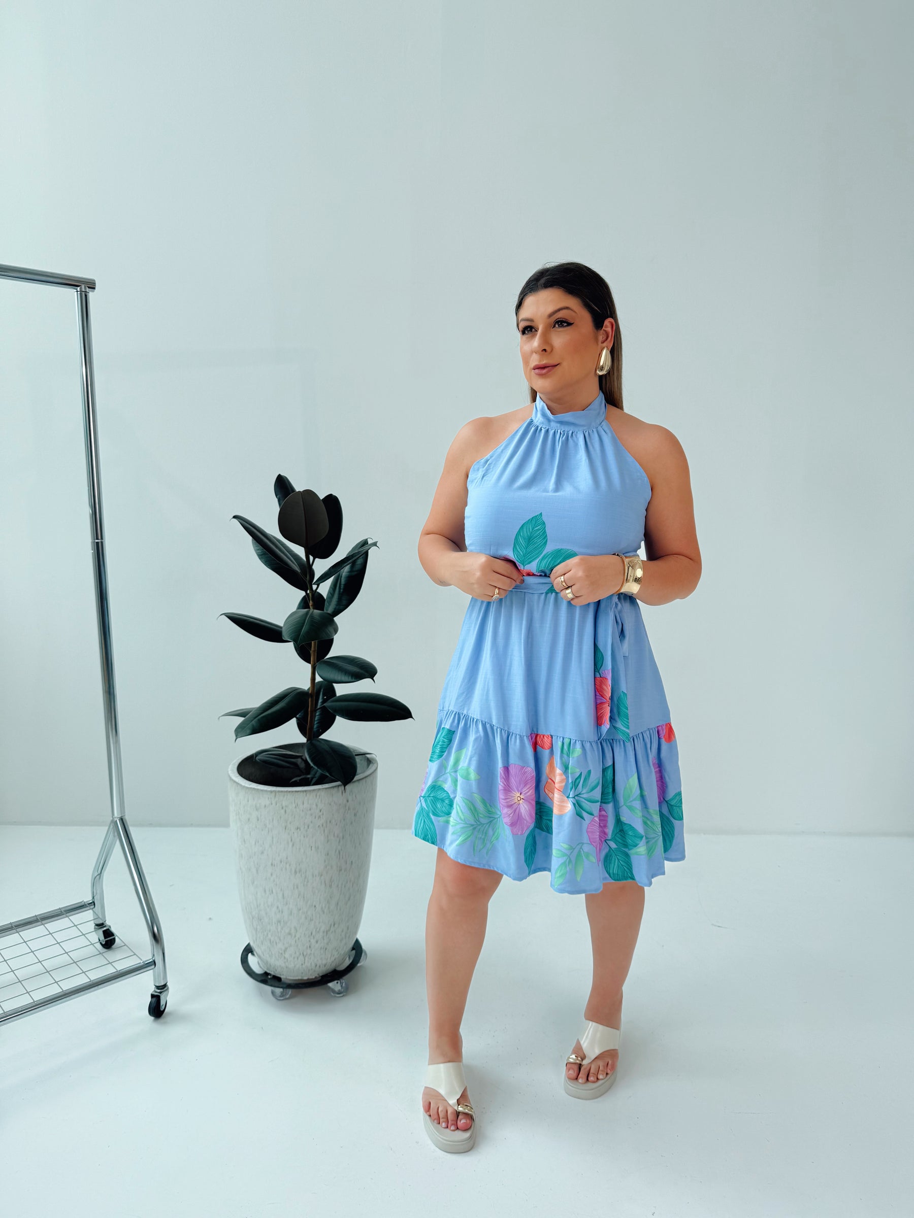 Vestido MIDI Laís Azul – Leveza, Feminilidade e Elegância Natural
