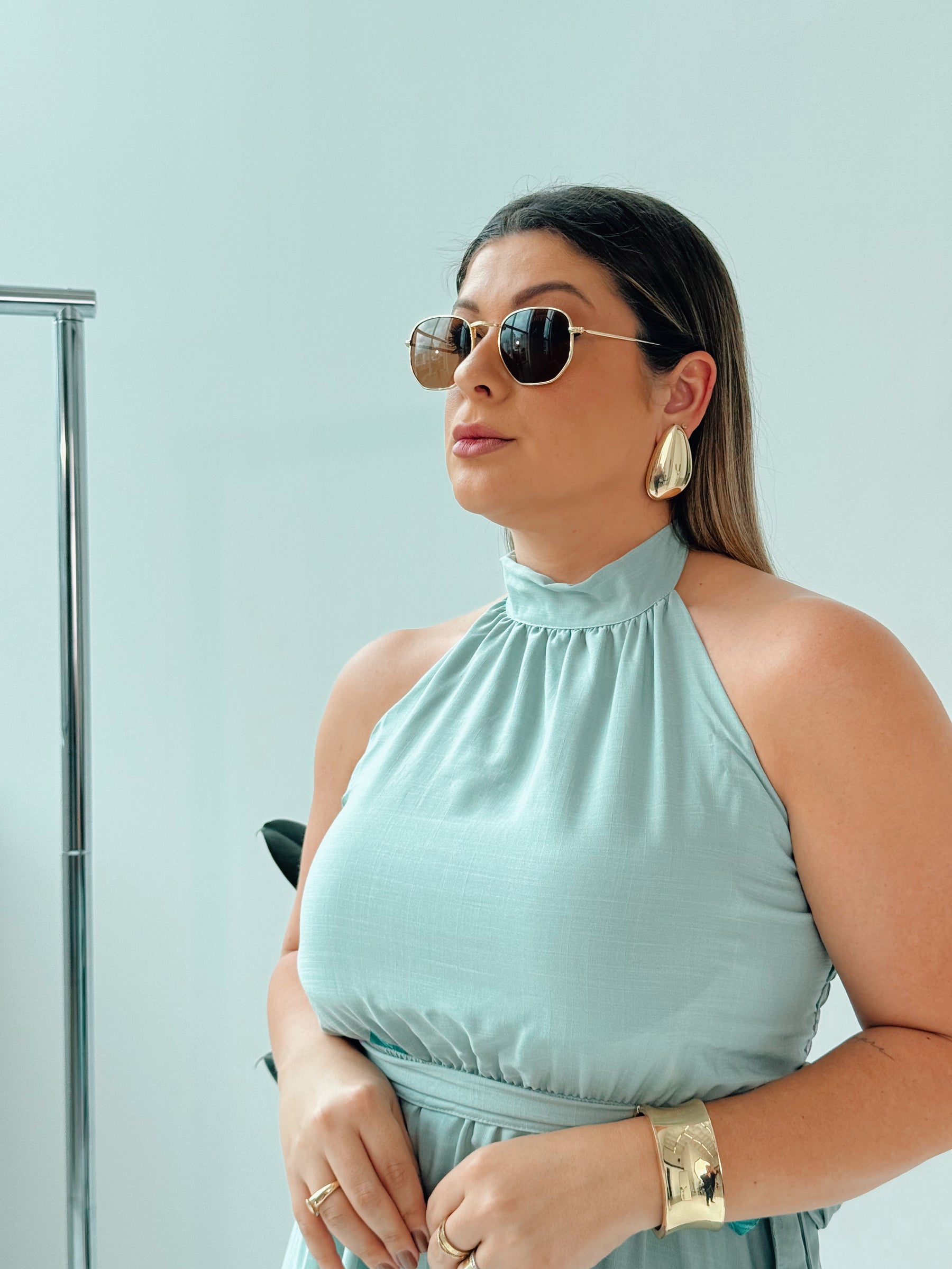 Vestido MIDI Laís Verde Água – Delicadeza e Frescor em um Só Look