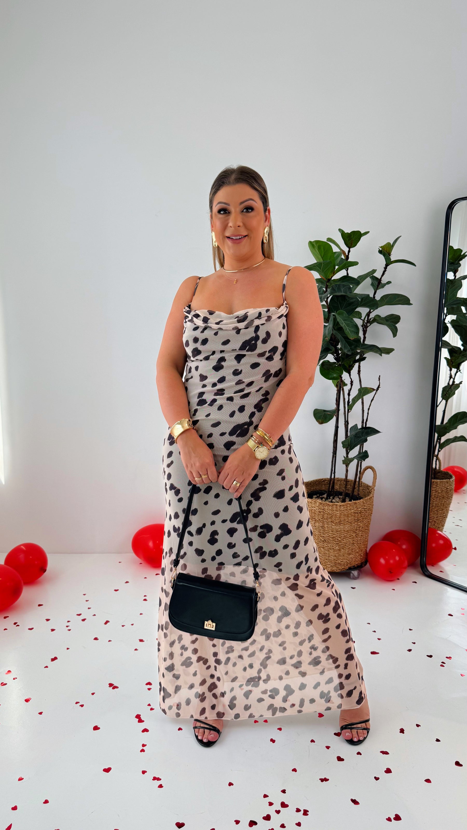 Vestido Tule – Delicadeza e Sofisticação com Caimento Perfeito