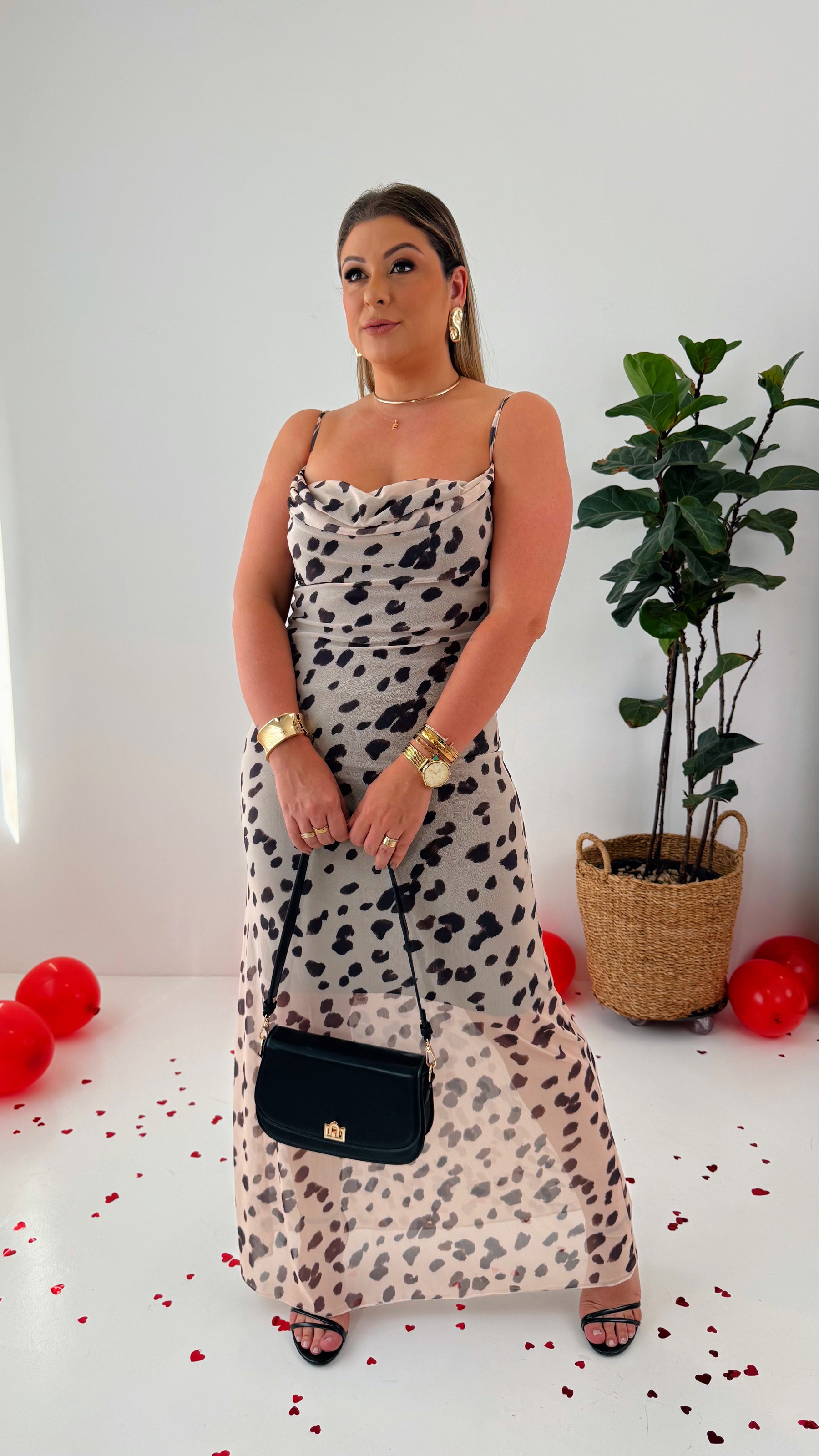 Vestido Tule – Delicadeza e Sofisticação com Caimento Perfeito