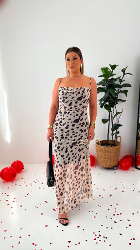 Vestido Tule – Delicadeza e Sofisticação com Caimento Perfeito