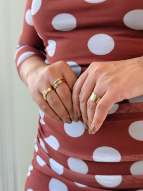 Vestido Camila – Leveza e Elegância em Tule com Transparência Delicada