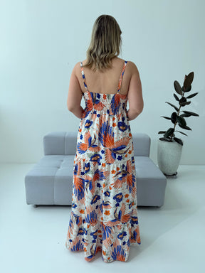 Vestido Flora – Elegância e Leveza em Crepe de Seda