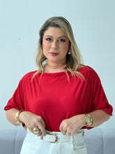 Blusa Morcego Vermelho – Conforto, Estilo e Movimento em Uma Só Peça