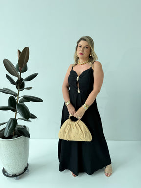 Vestido Tânia Preto – Sofisticação e Ajuste Perfeito em Cada Detalhe